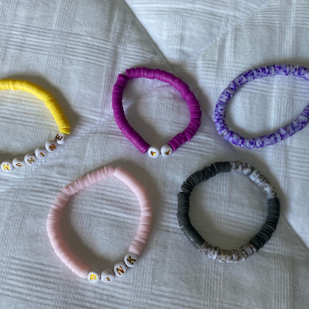 🌸Brand New🌸 5 Beaded bracelets - Picture 2 of 2